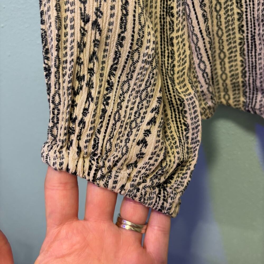 Savanna Jane Women’s Bohemian Floral Embroidered Long Sleeve V Neck Top Size M - Picture 5 of 9